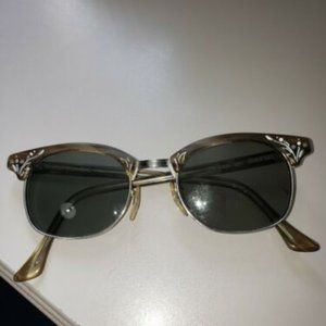 Vintage & Rare Shuron 394 Nusir Royale Cat Eye Eyeglasses -- Read Description